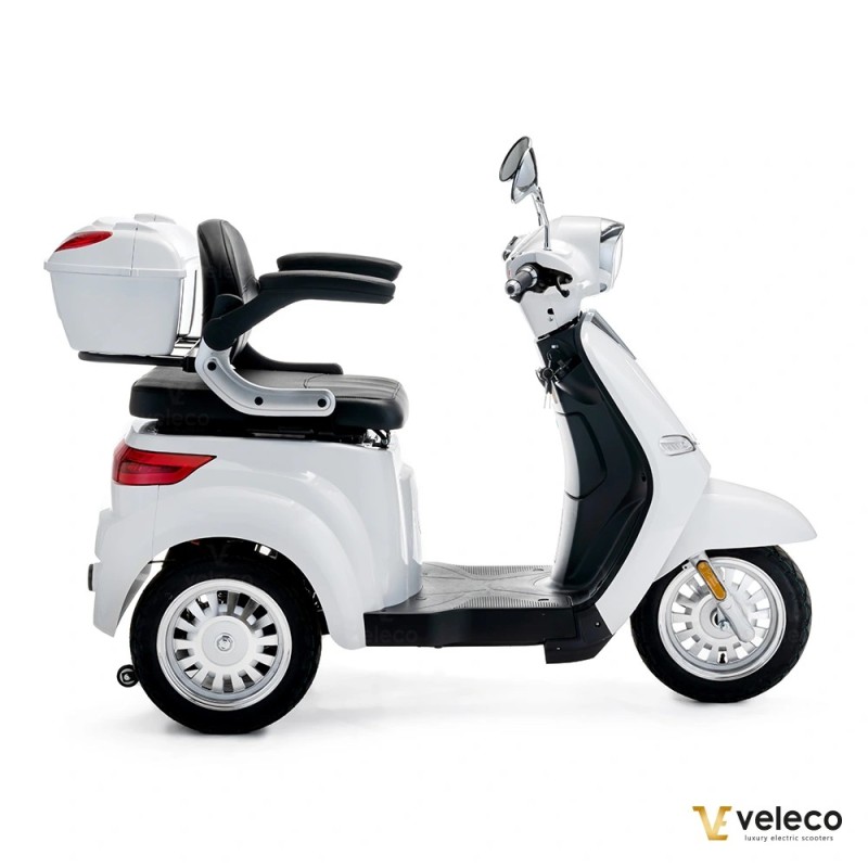 Veleco CRISTAL: scooter elettrico a tre ruote con illuminazione LED completa
