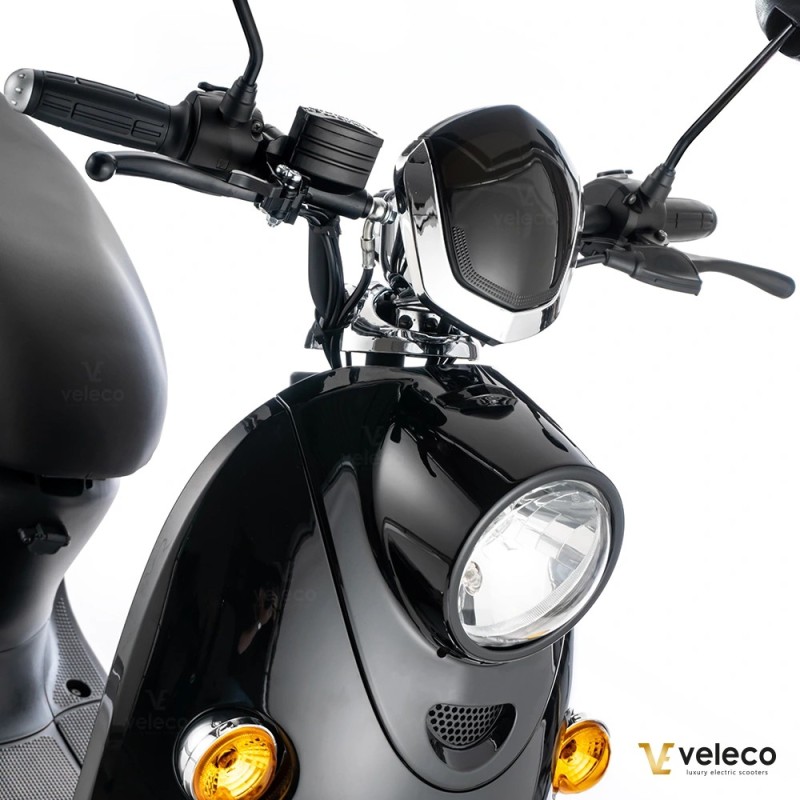 Veleco ZT63: scooter elettrico per disabili in stile retrò con funzioni moderne