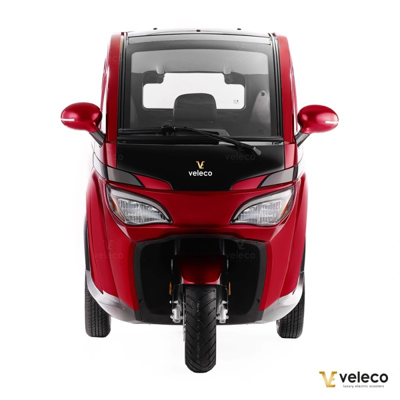 Veleco ADVENA: ciclomotore elettrico chiuso a 2 posti tipo auto