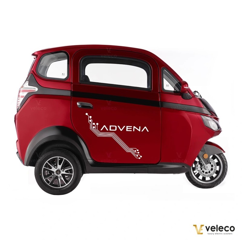 Veleco ADVENA: ciclomotore elettrico chiuso a 2 posti tipo auto