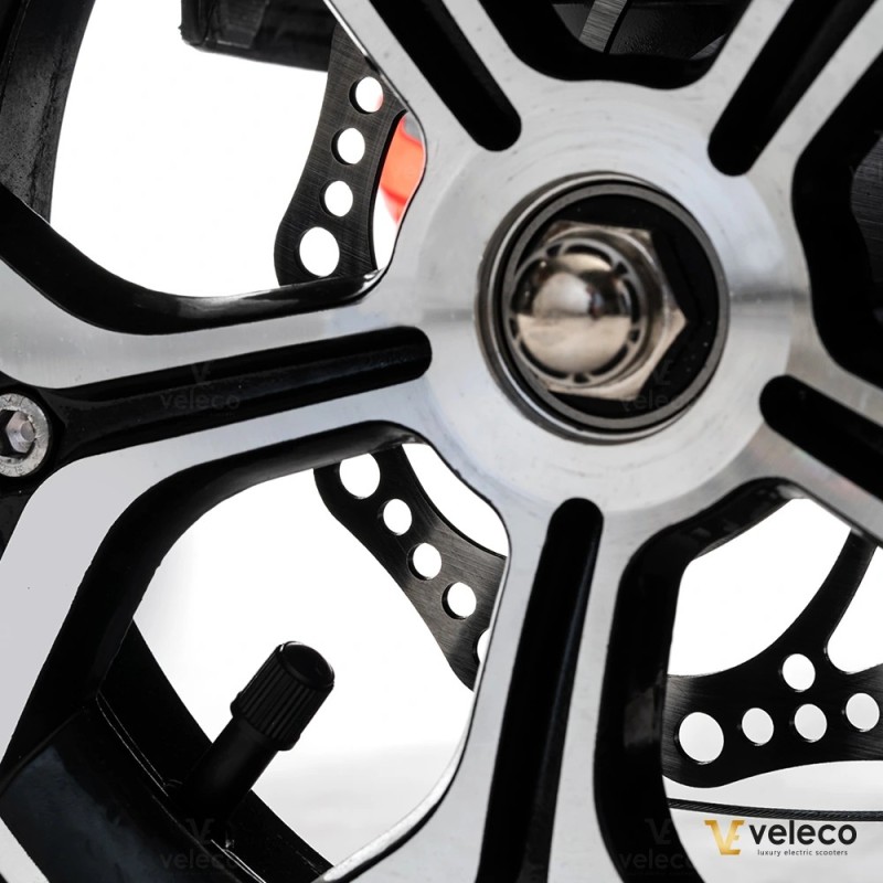 Veleco ZT16: scooter elettrico per disabili compatto a 3 ruote
