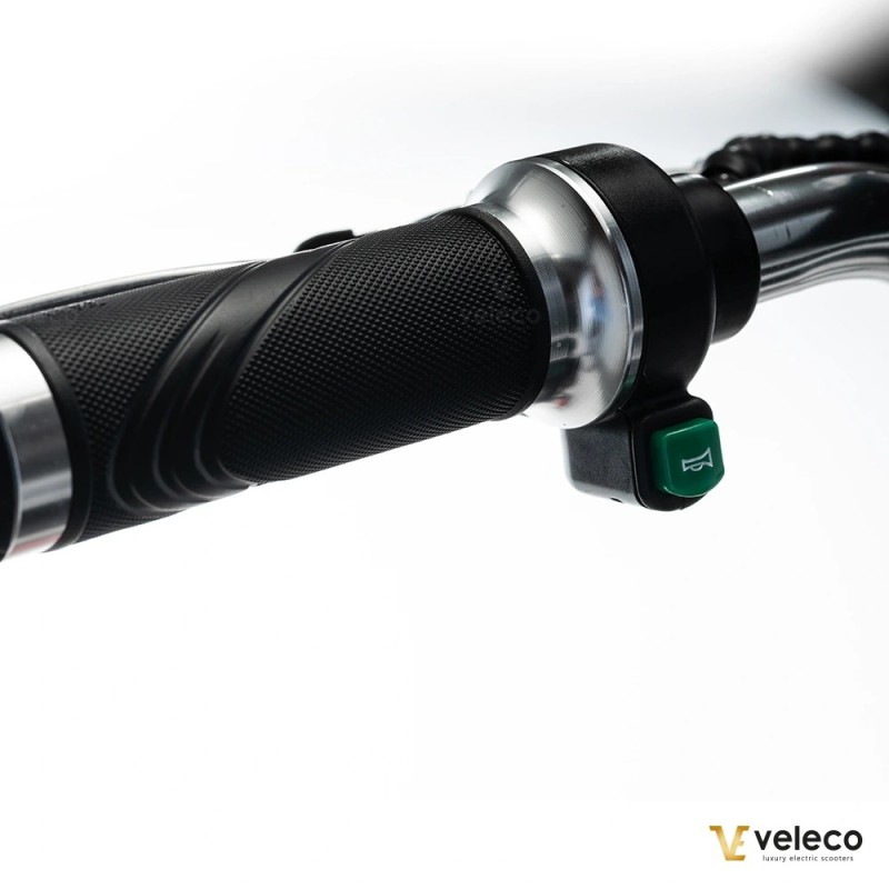 Veleco ZT16: scooter elettrico per disabili compatto a 3 ruote