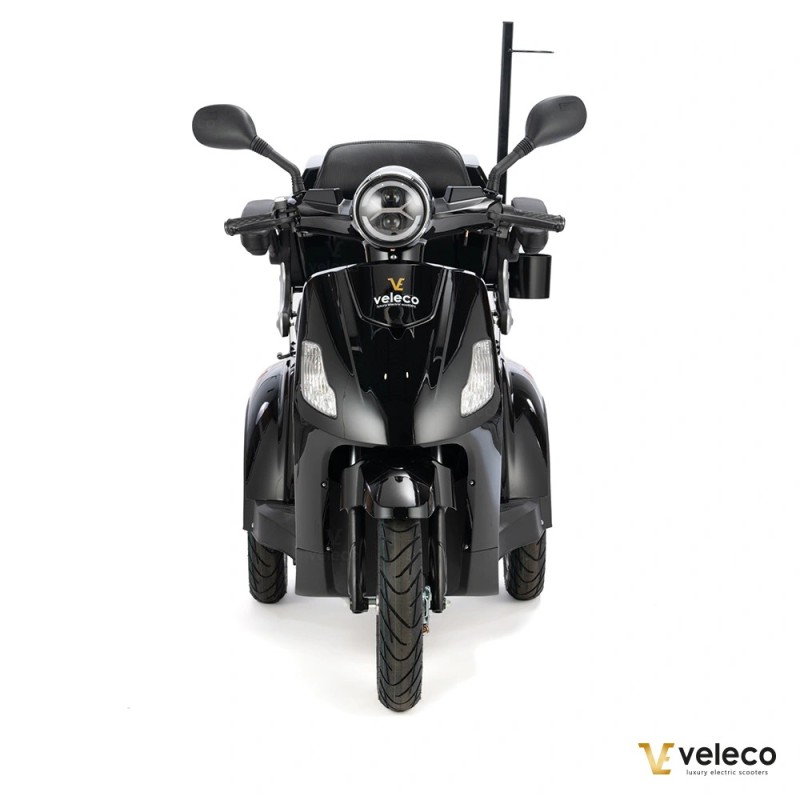 Veleco DRACO: scooter a 3 ruote con equipaggiamento supplementare