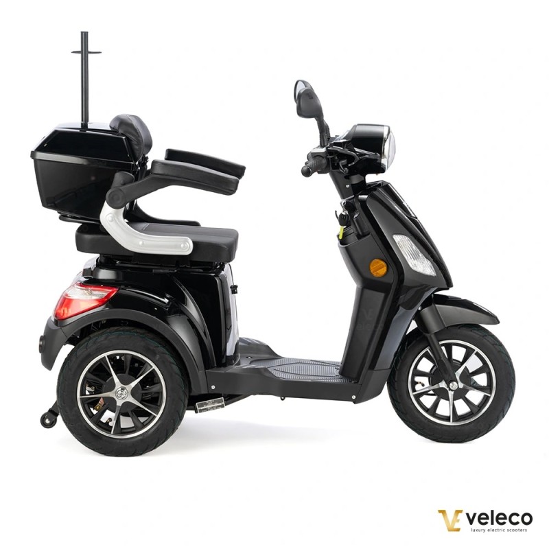 Veleco DRACO: scooter a 3 ruote con equipaggiamento supplementare