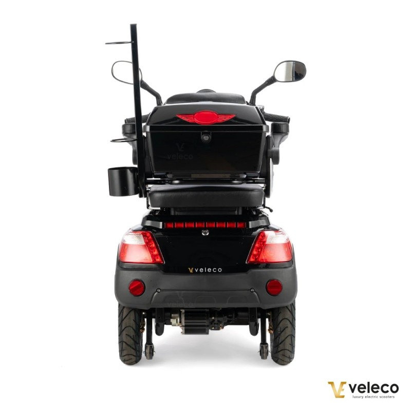 Veleco DRACO: scooter a 3 ruote con equipaggiamento supplementare