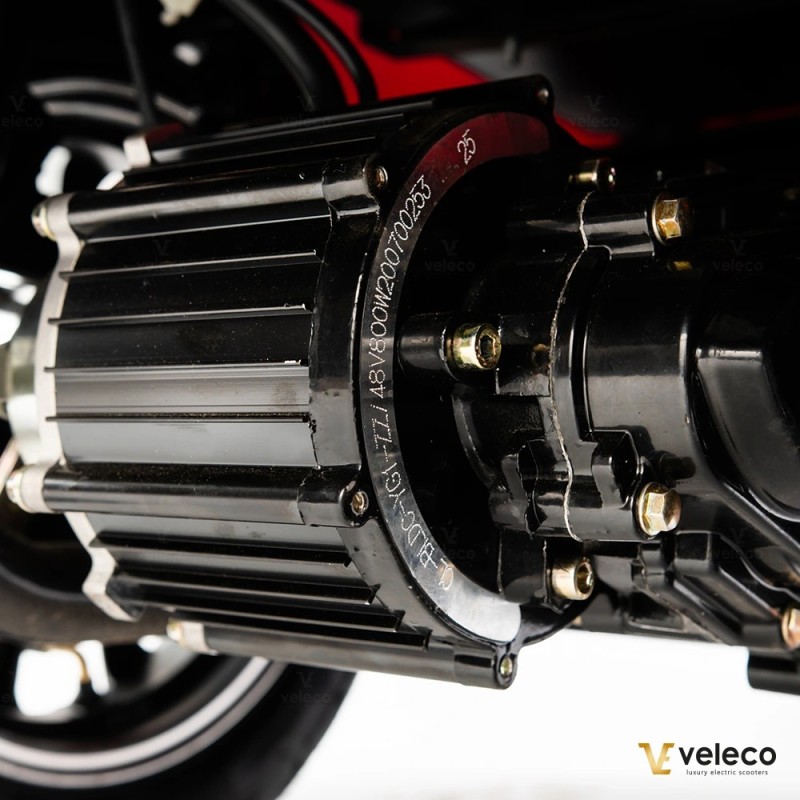 Veleco DRACO: scooter a 3 ruote con equipaggiamento supplementare