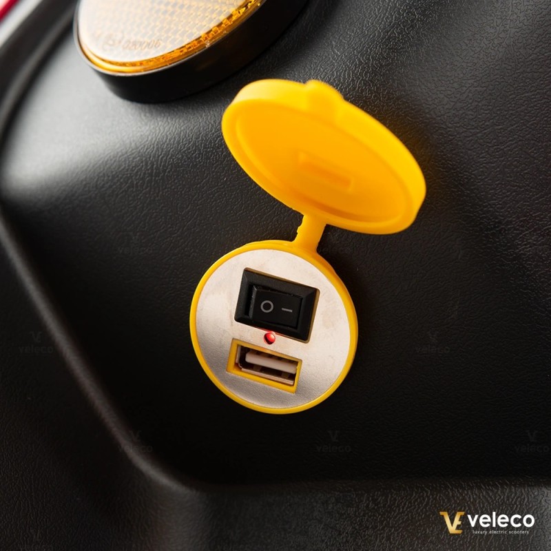 Veleco DRACO: scooter a 3 ruote con equipaggiamento supplementare