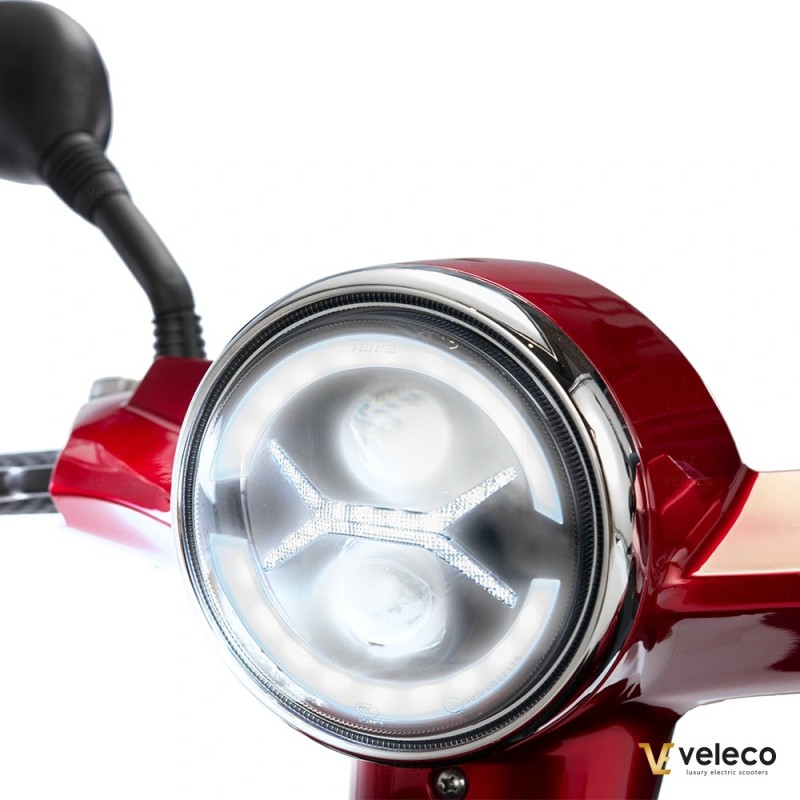 Veleco DRACO: scooter a 3 ruote con equipaggiamento supplementare